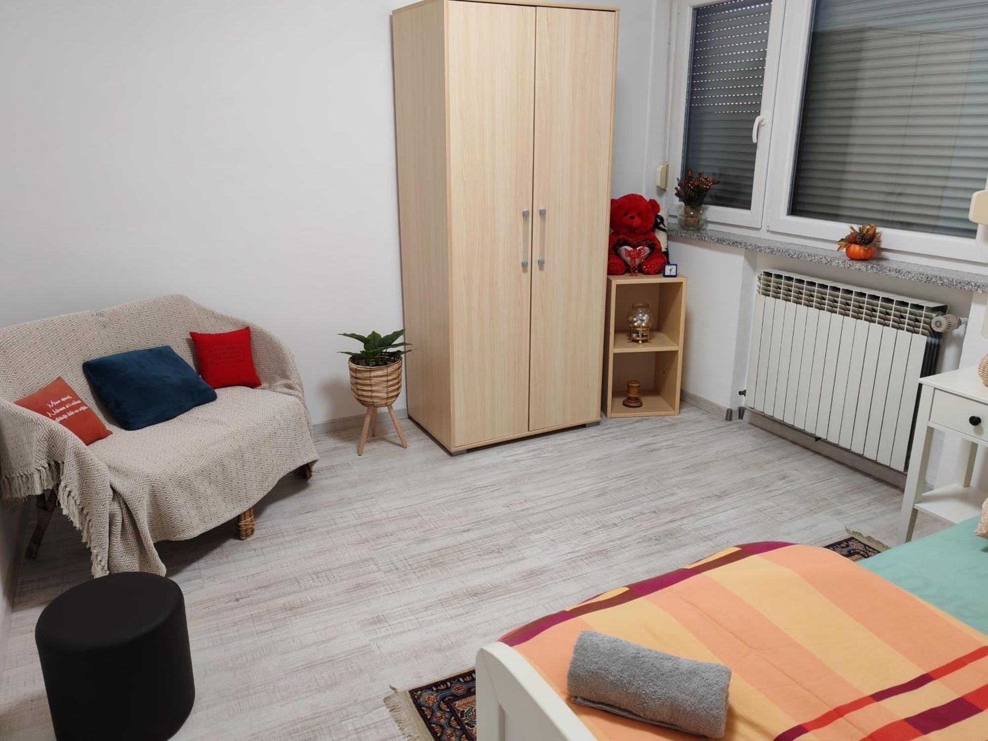 Apartman Ivana 카를로바츠 외부 사진